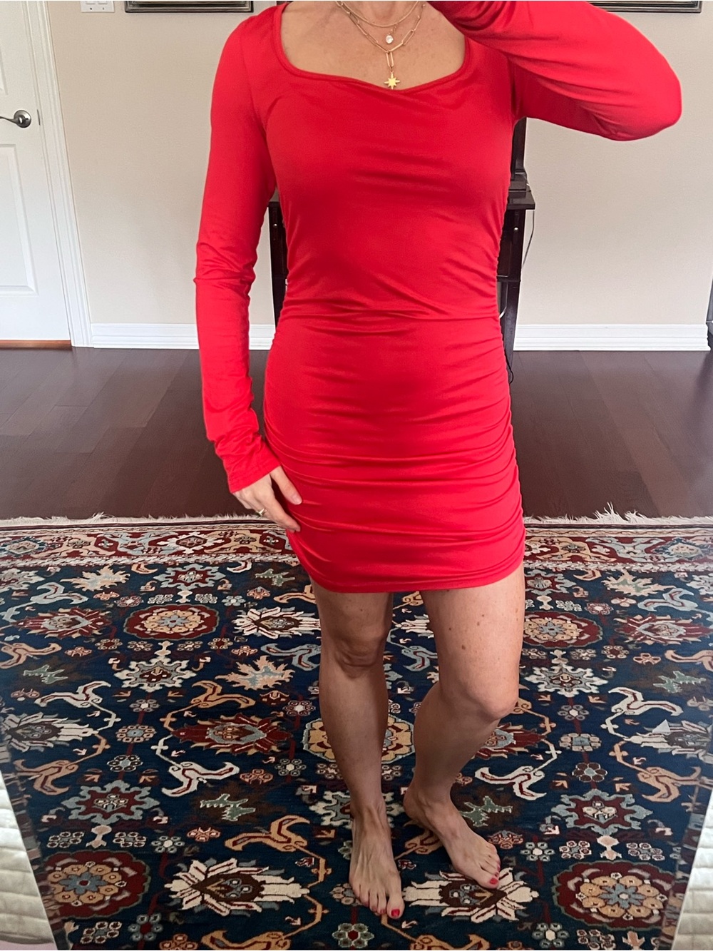 Red Sweetheart Neckline Long-Sleeve Ruched Bodycon Dress